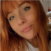 Soy una persona con mucha facilidad para poder enseñar. Soy una persona abierta y me gusta hacer clases dinámicas y entretenidas para poder aprender. Tengo el titulo de Advanced y ahora estoy cursando para el proficiency